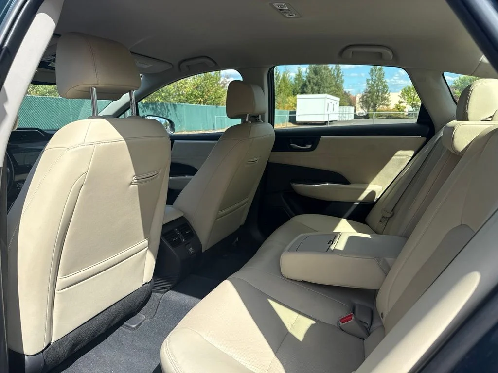 Used 2018 Moonlit Forest Pearl Honda Touring image 19