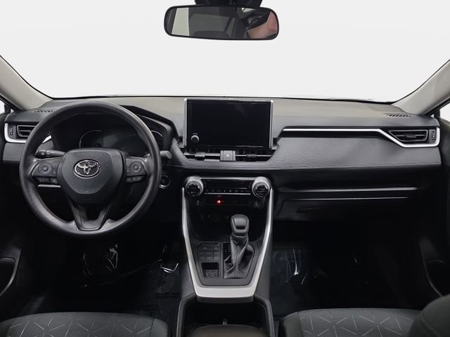 2024 Toyota RAV4 XLE - Photo 9