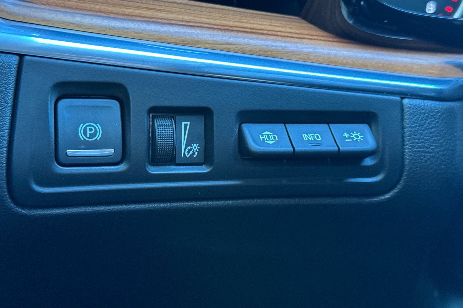 Used 2019 Gray Cadillac Platinum image 32
