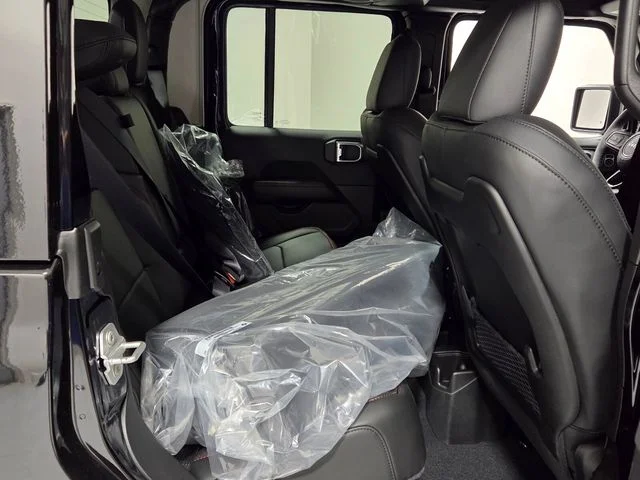 New 2026 Black Clearcoat Jeep Rubicon image 13