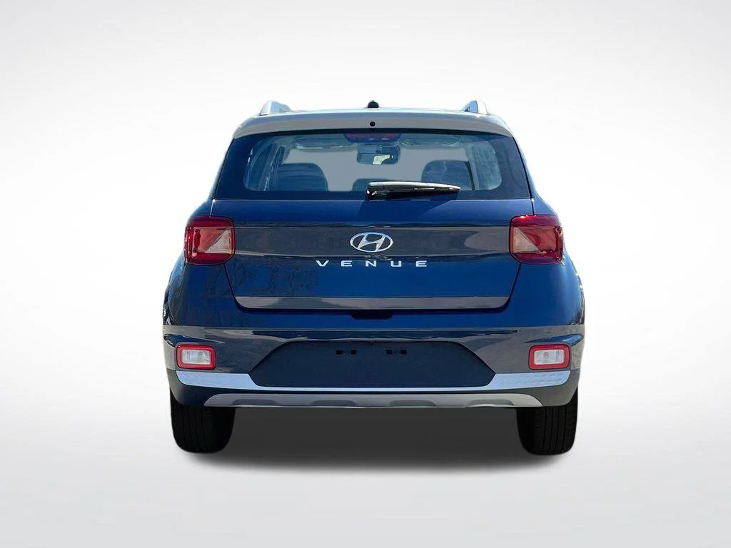 Used 2025 White Hyundai Limited image 7
