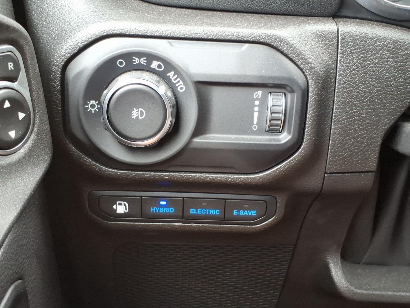 Used 2023 Black Clearcoat Jeep Sahara image 18