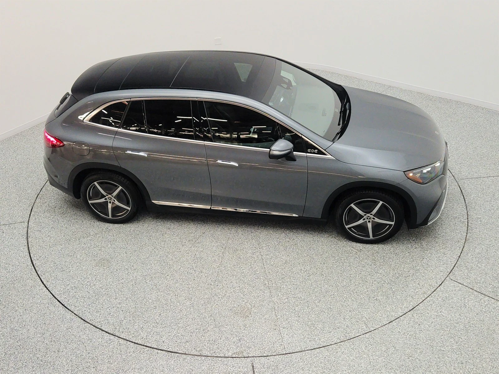 Used 2023 Selenite Grey Metallic Mercedes-Benz EQE 350 4MATIC® SUV image 25