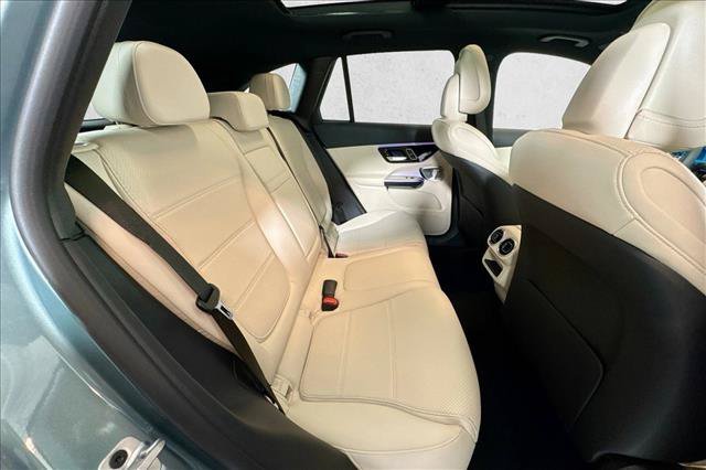 New 2026 Verde Silver Metallic Mercedes-Benz GLC 300 image 55