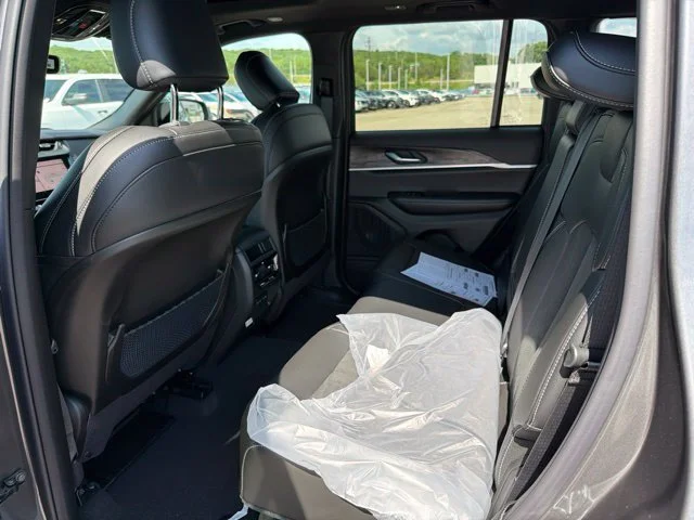 New 2026 Gray Jeep Altitude image 9