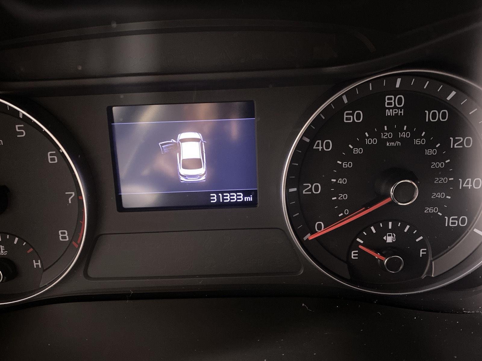 Used 2020 Clear White Kia LXS image 12