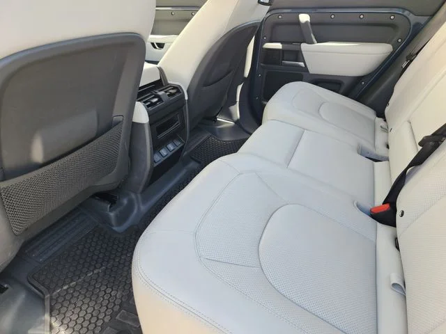 Used 2026 Blue Land Rover S image 29