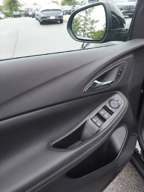 Used 2023 Ebony Twilight Metallic Buick Preferred image 18