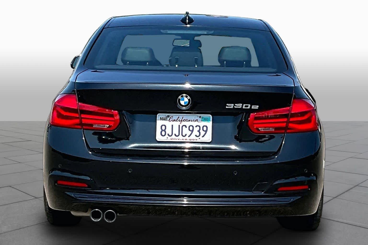 Used 2018 Black Sapphire Metallic BMW 330e iPerformance image 4