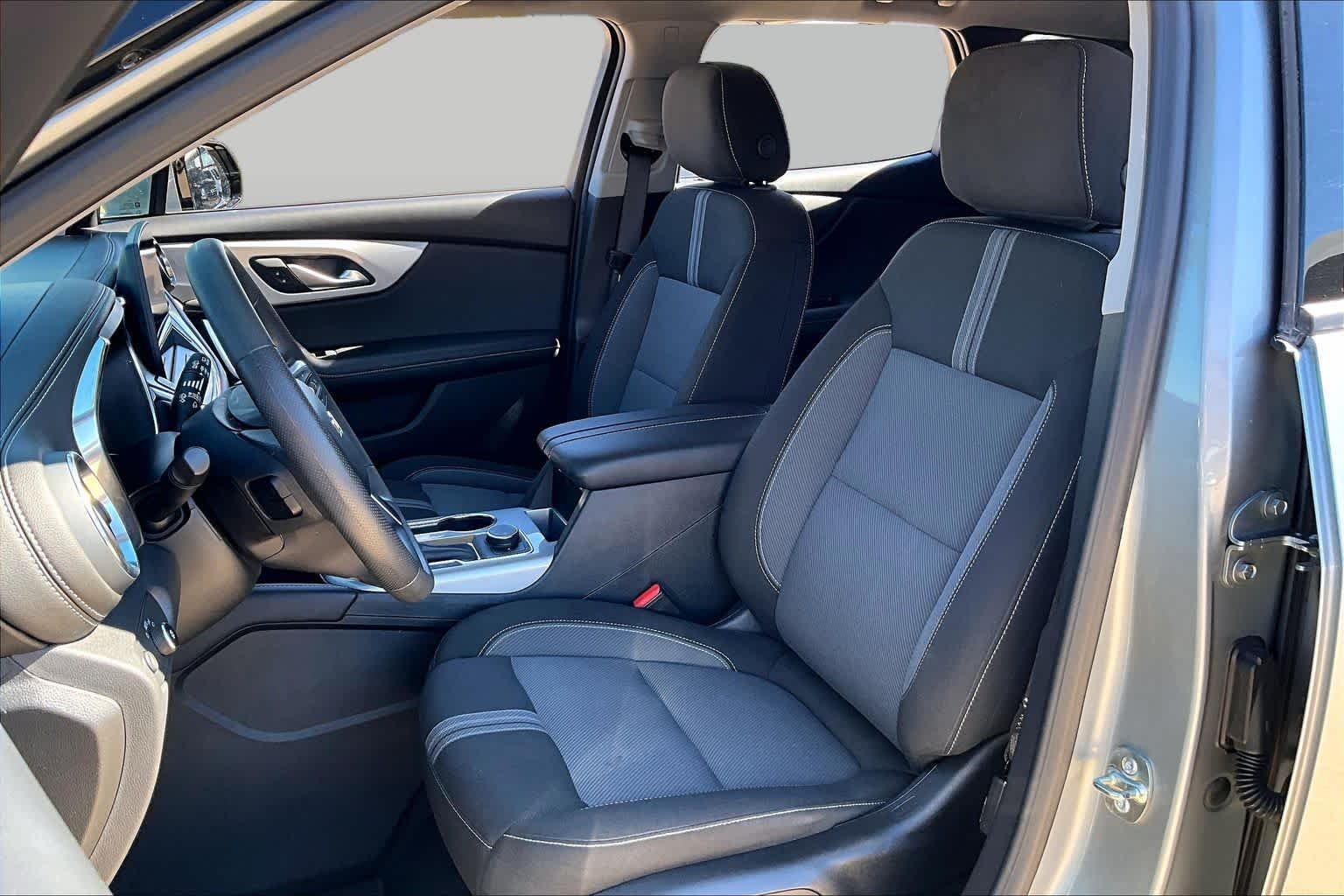 Used 2025 Sterling Gray Metallic Chevrolet LT image 7
