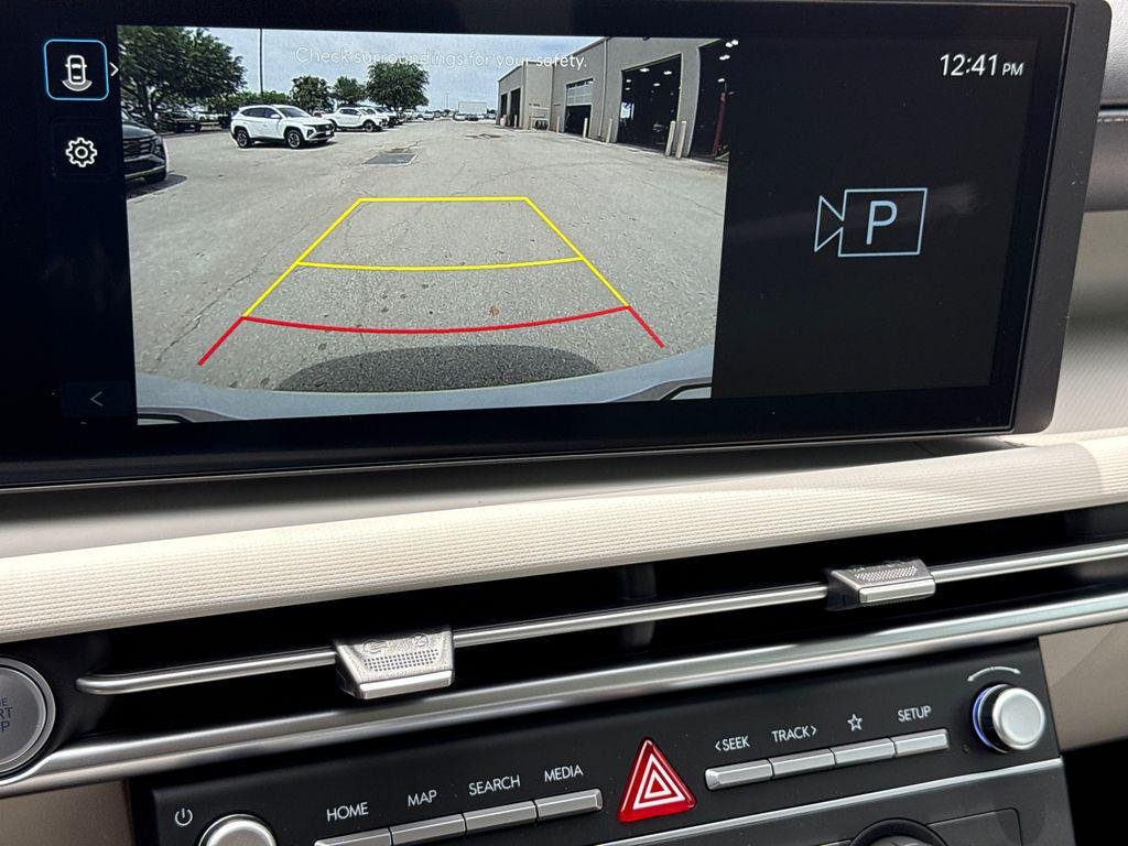 New 2026 White Hyundai SE FWD image 24