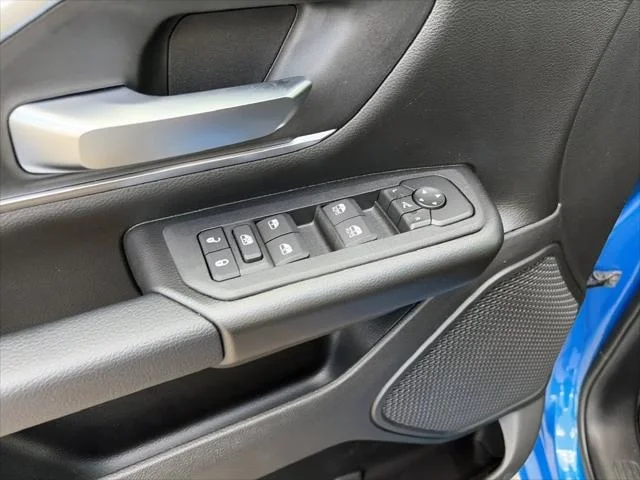 New 2026 Hydro Blue Pearl-Coat Exterior Paint RAM BIG HORN image 18