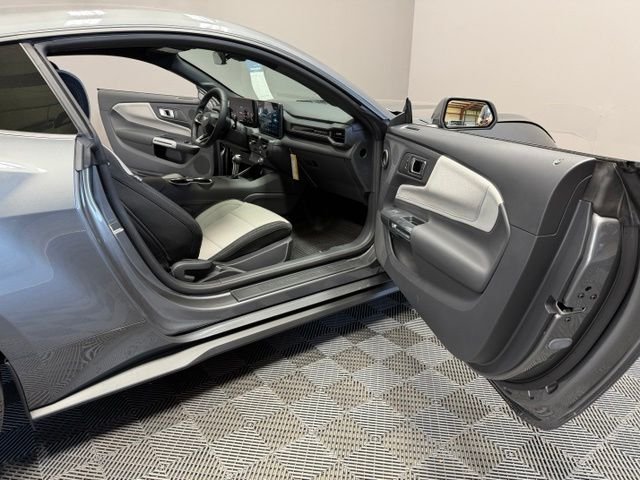 New 2026 Carbonized Gray Metallic Ford EcoBoost® Fastback image 17