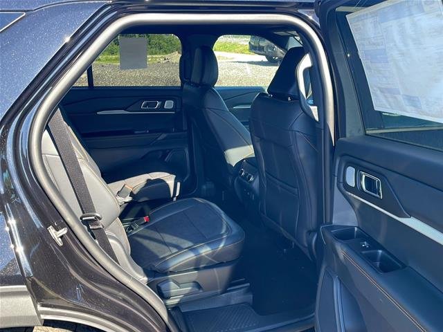 New 2026 Agate Black Metallic Ford Tremor® image 70