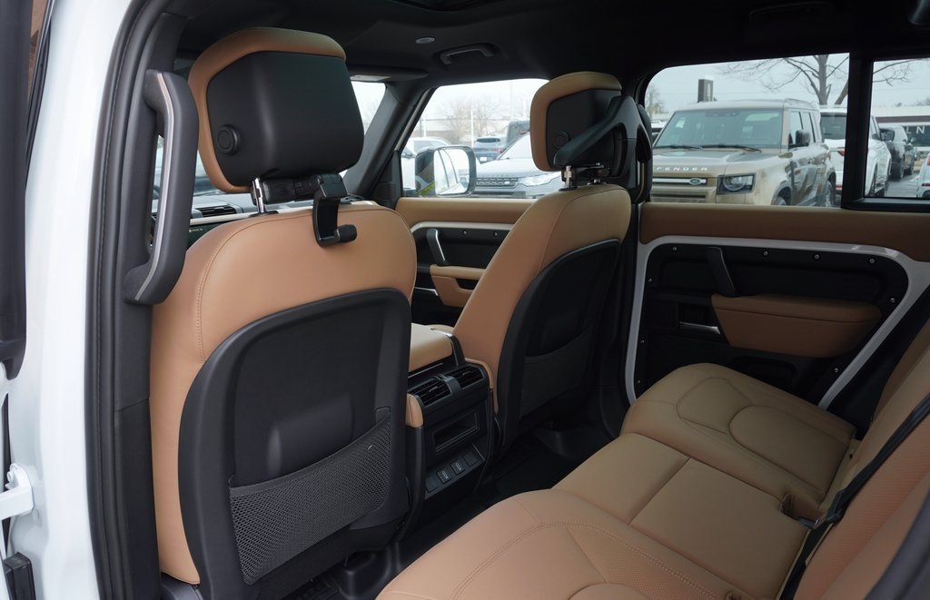 2026 LAND ROVER DEFENDER - Image 28