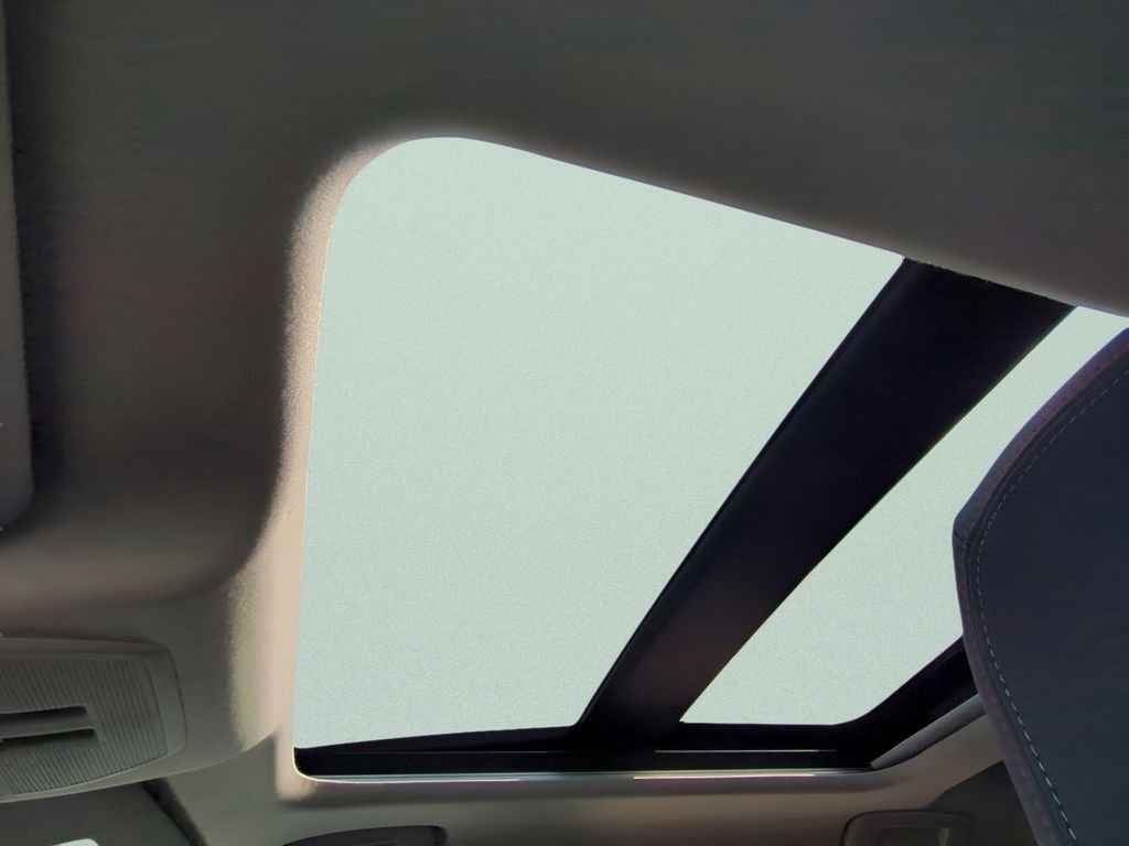2026 Nissan KICKS SR - Photo 19