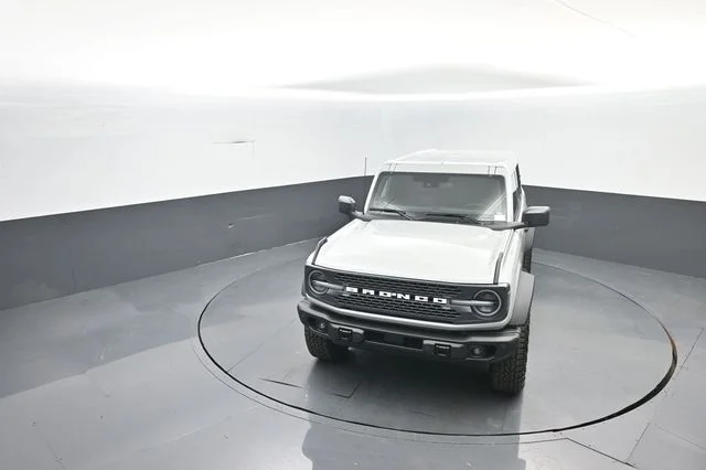 New 2026 Avalanche Gray Ford Badlands® image 26
