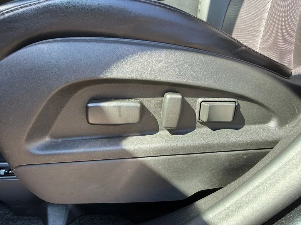 Used 2016 MOSAIC BLACK METALLIC Chevrolet LTZ image 20