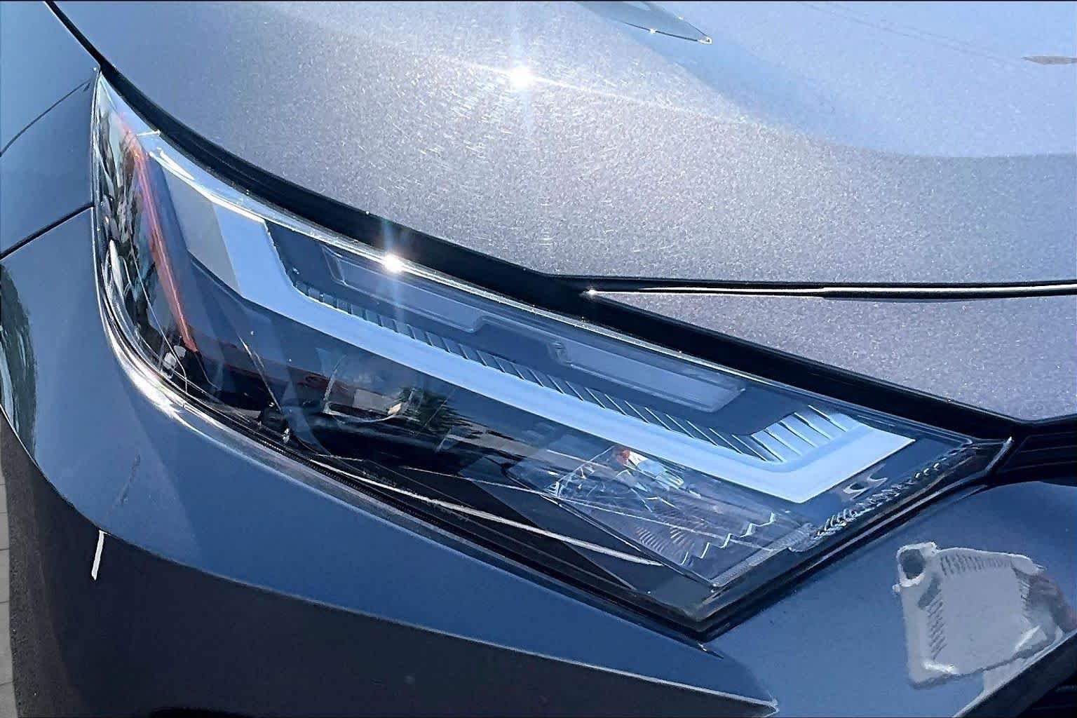 Certified Used 2025 Magnetic Gray Metallic Toyota Hybrid XLE image 28