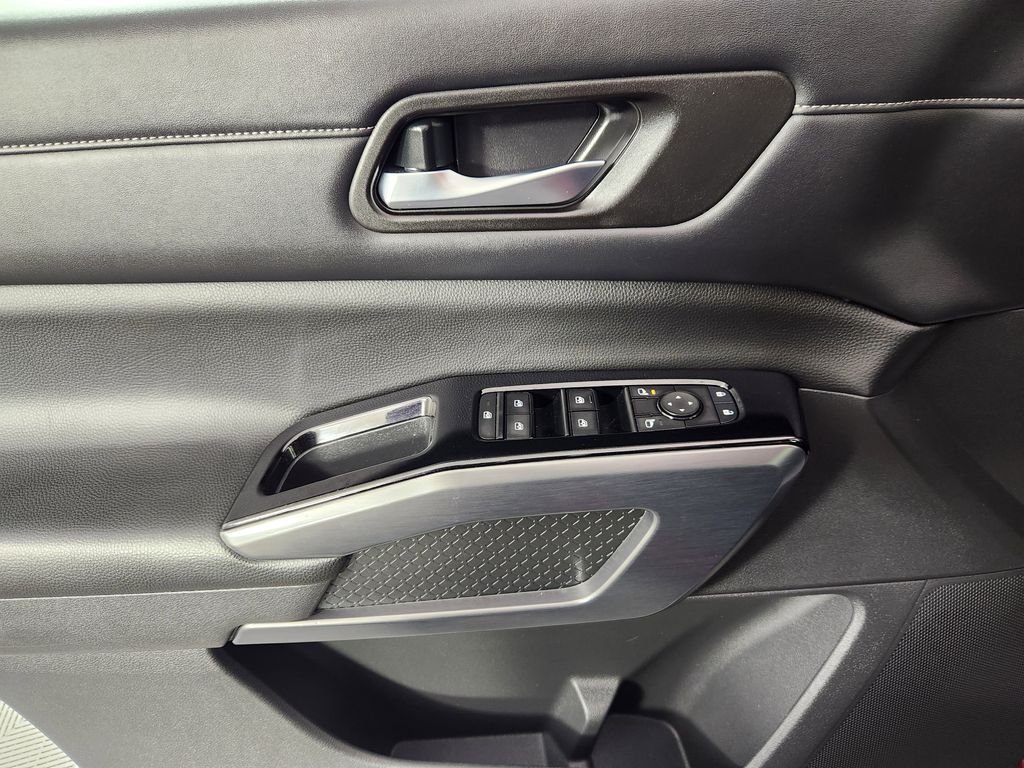 2023 Nissan Pathfinder SL - Photo 10
