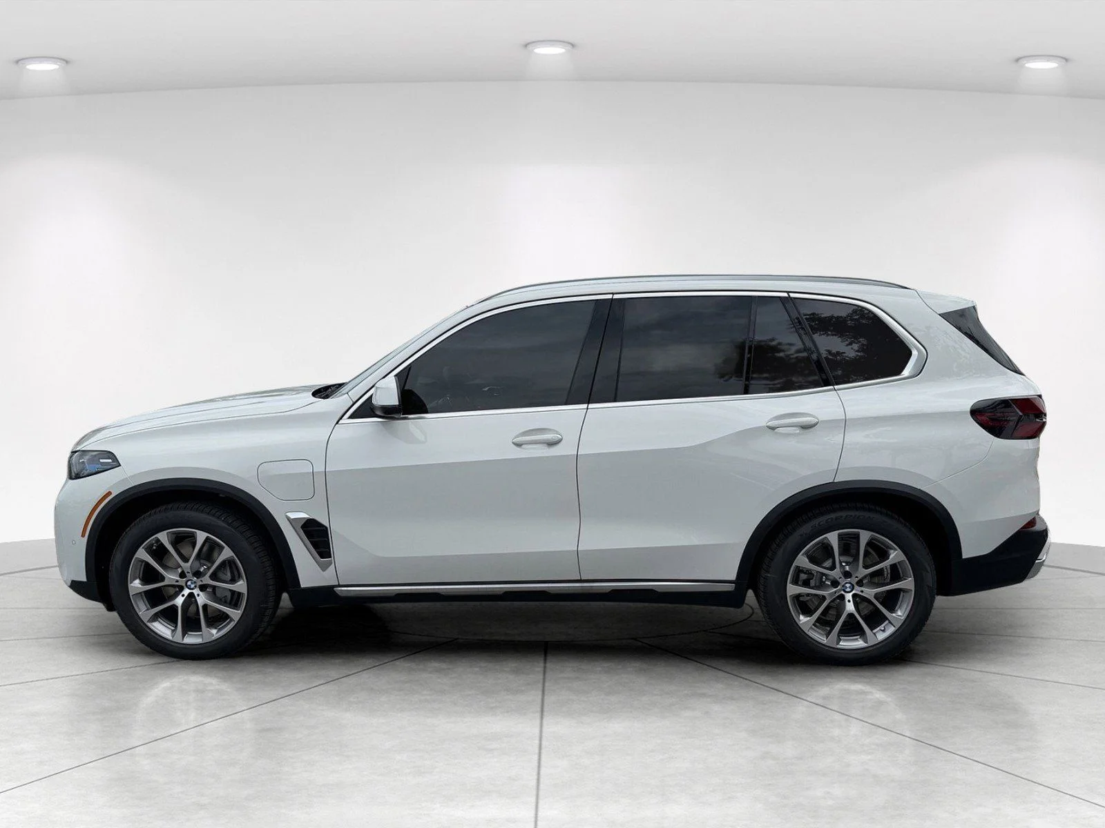 New 2026 Alpine White BMW xDrive50e image 7