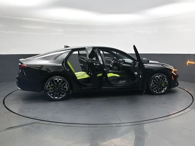 Used 2026 Black Kia GT image 23