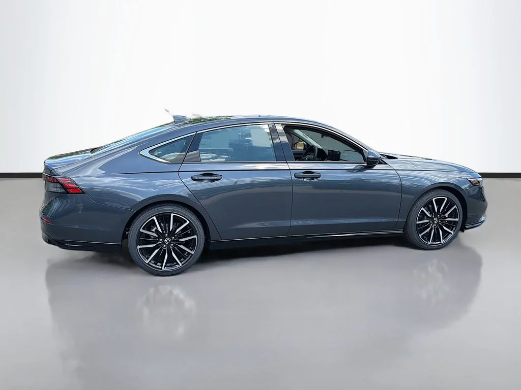 New 2026 Meteorite Gray Metallic Honda Touring image 5