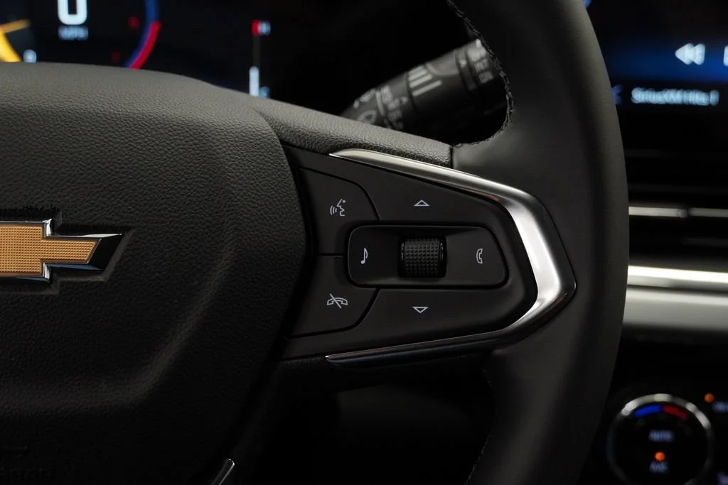 New 2026 Summit White Chevrolet LT image 20