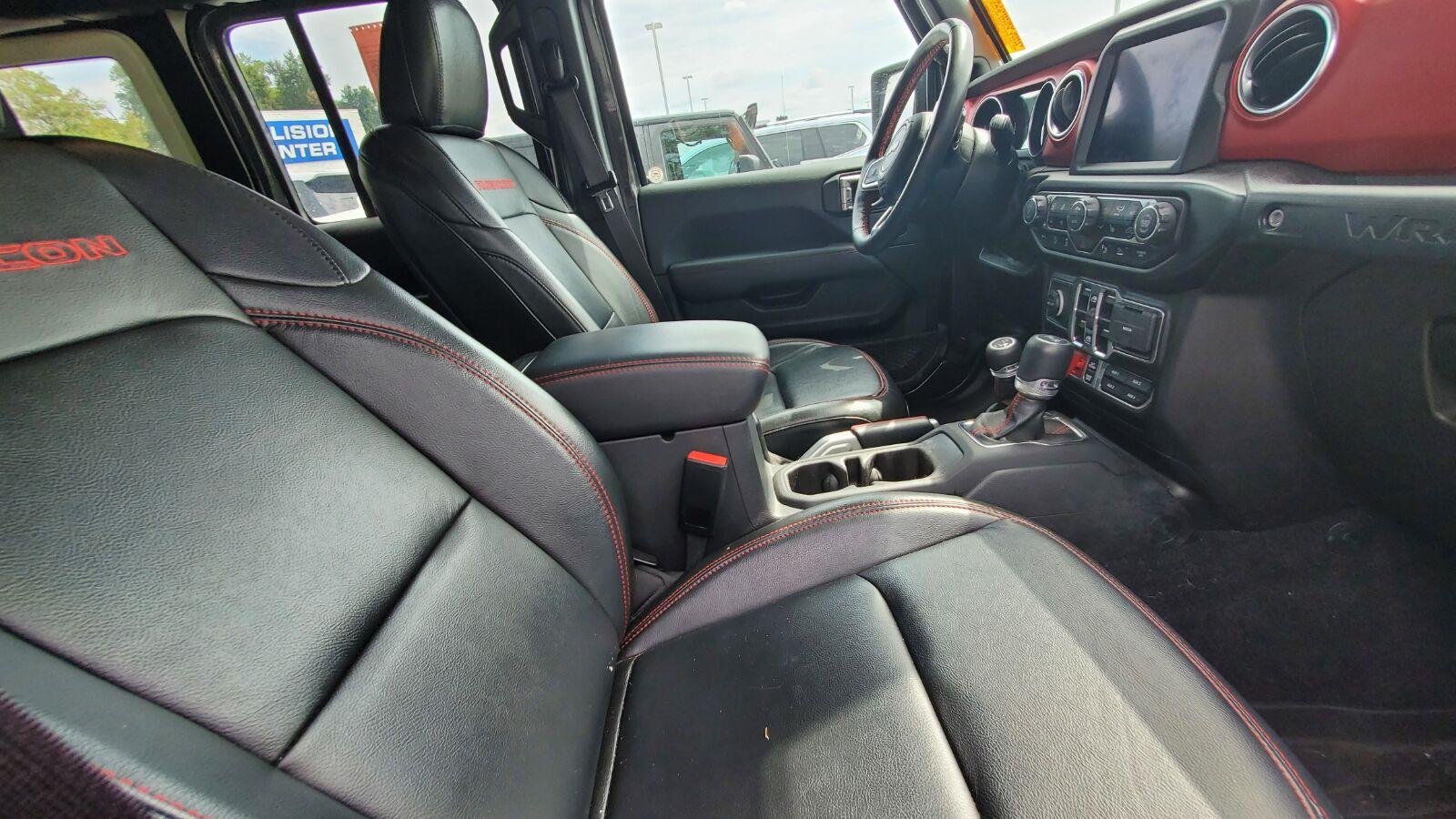 Used 2022 Granite Crystal Metallic Clearcoat Jeep Unlimited Rubicon image 4