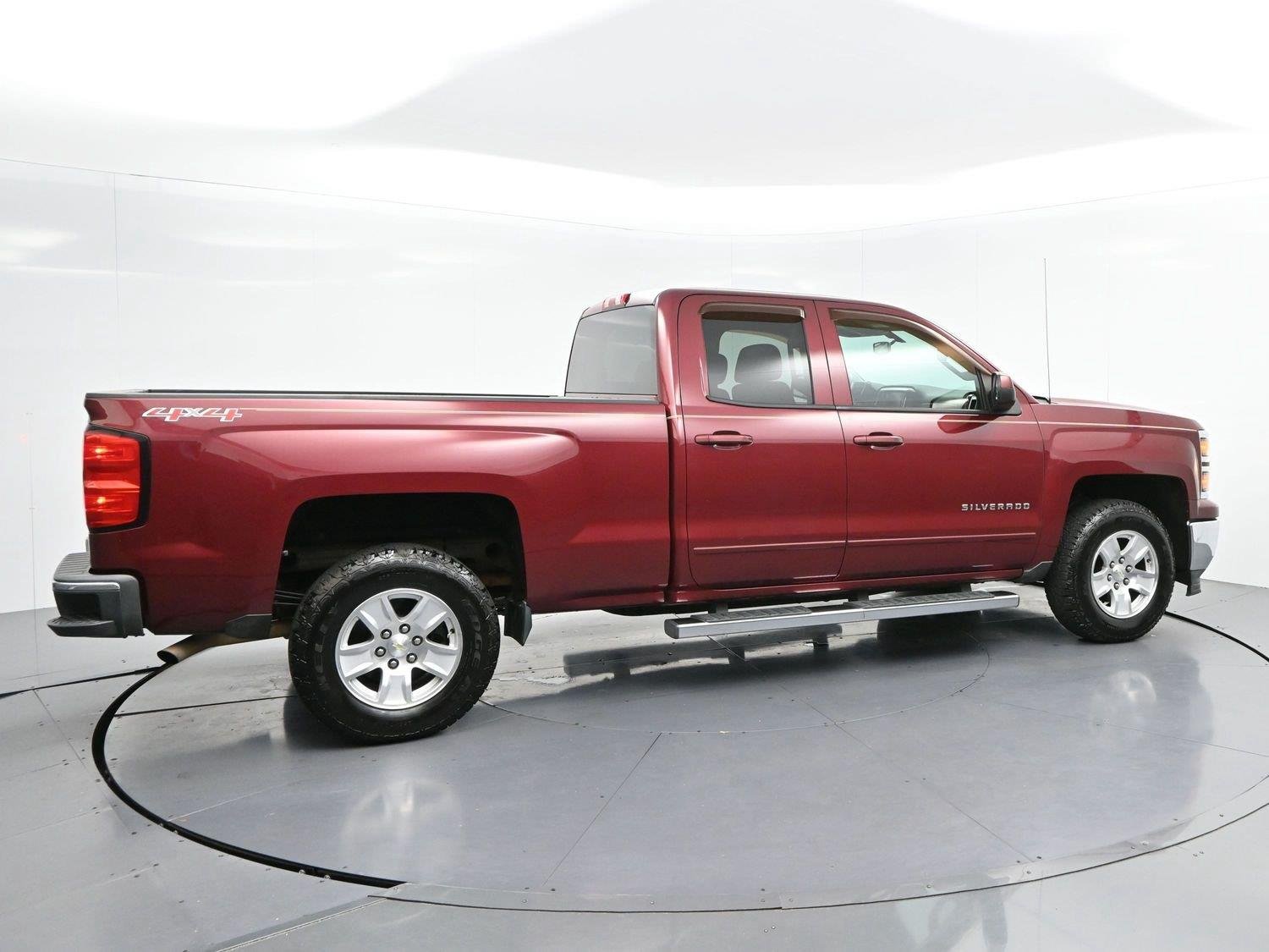 Used 2015 DEEP RUBY METALLIC Chevrolet LT image 8
