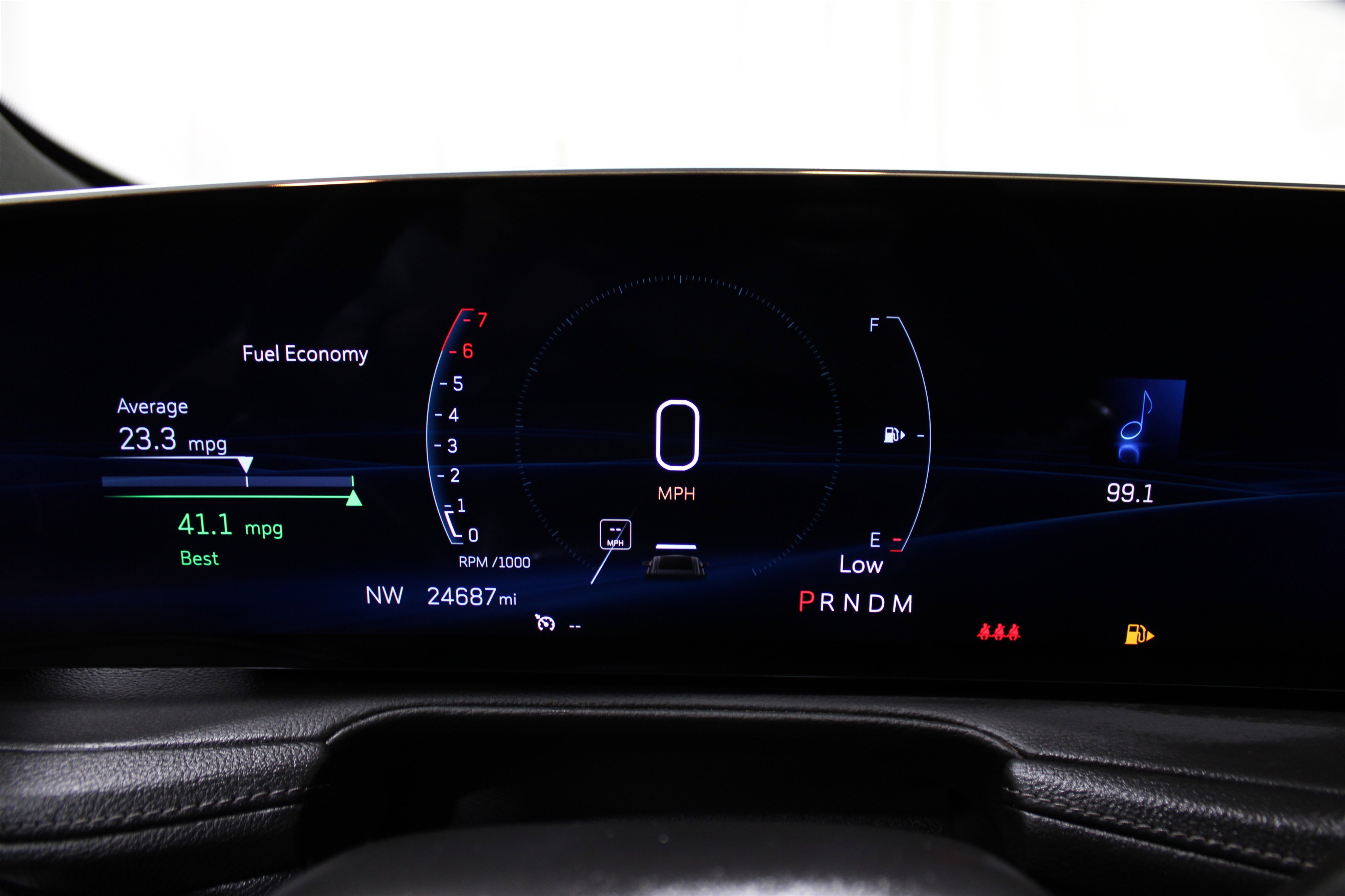 2025 Cadillac XT4 Premium Luxury photo 2