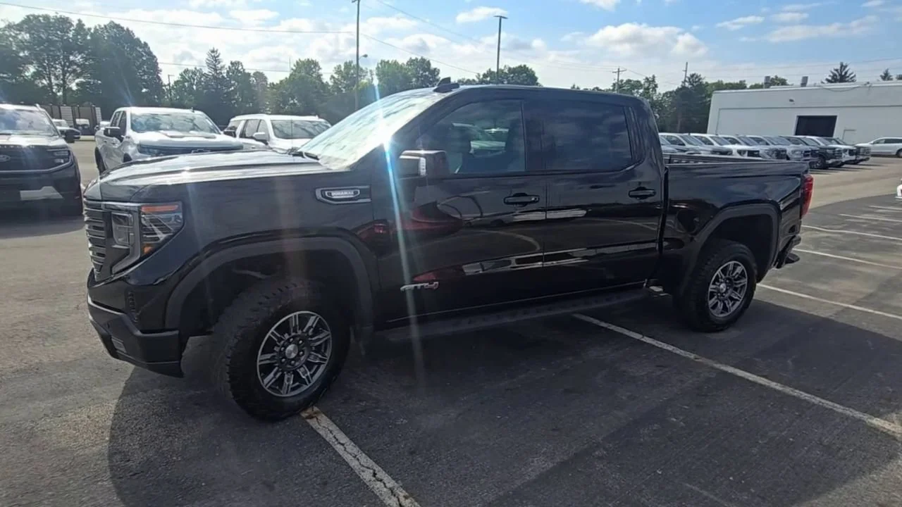 Used 2024 Onyx Black GMC AT4 image 4