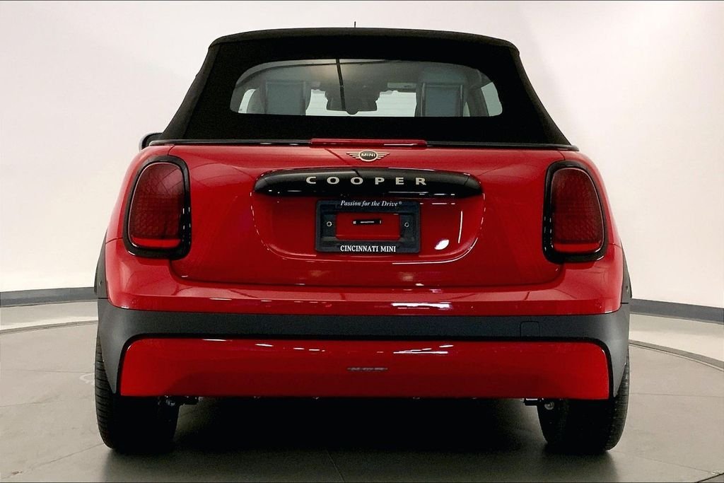 New 2026 Chili Red II MINI Signature Plus image 3