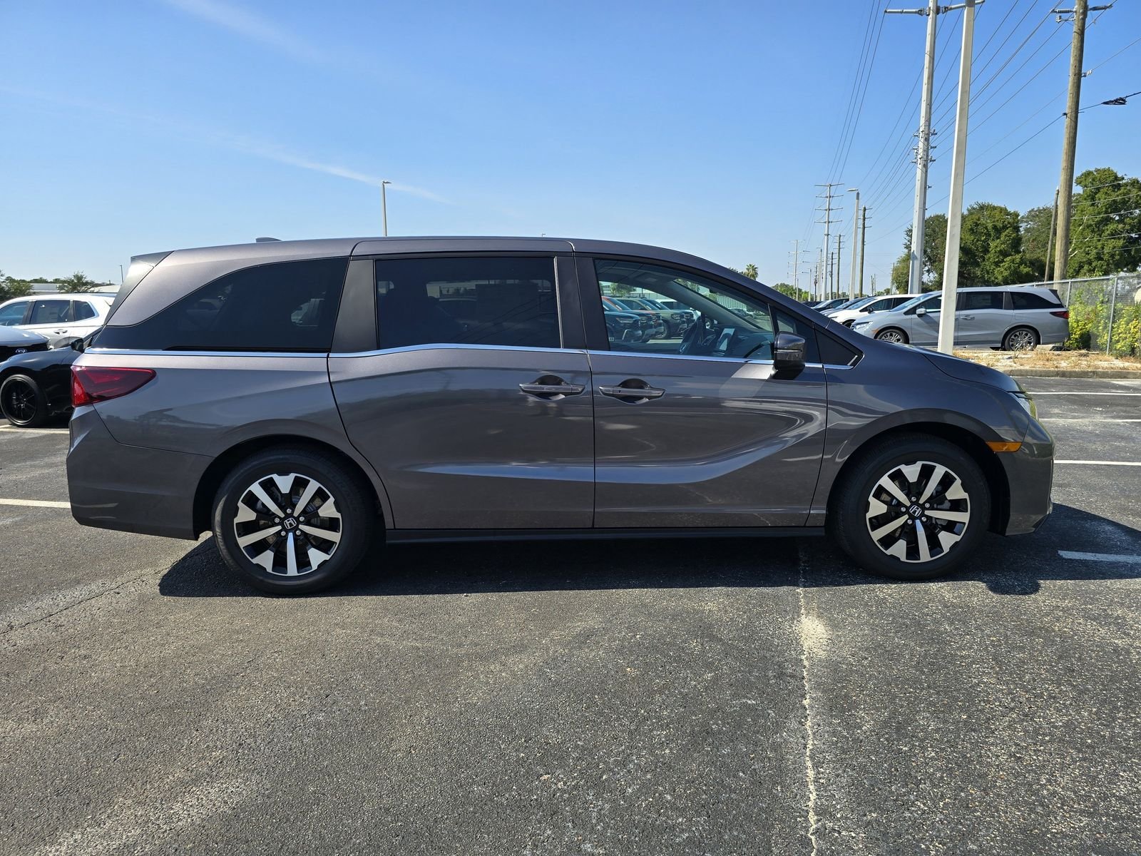 New 2026 Modern Steel Metallic Honda EX-L image 3