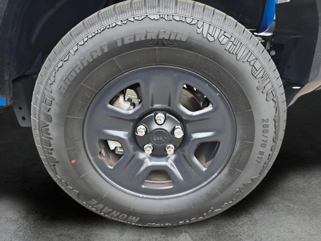 Used 2024 Hydro Blue Pearlcoat Jeep Sport image 18