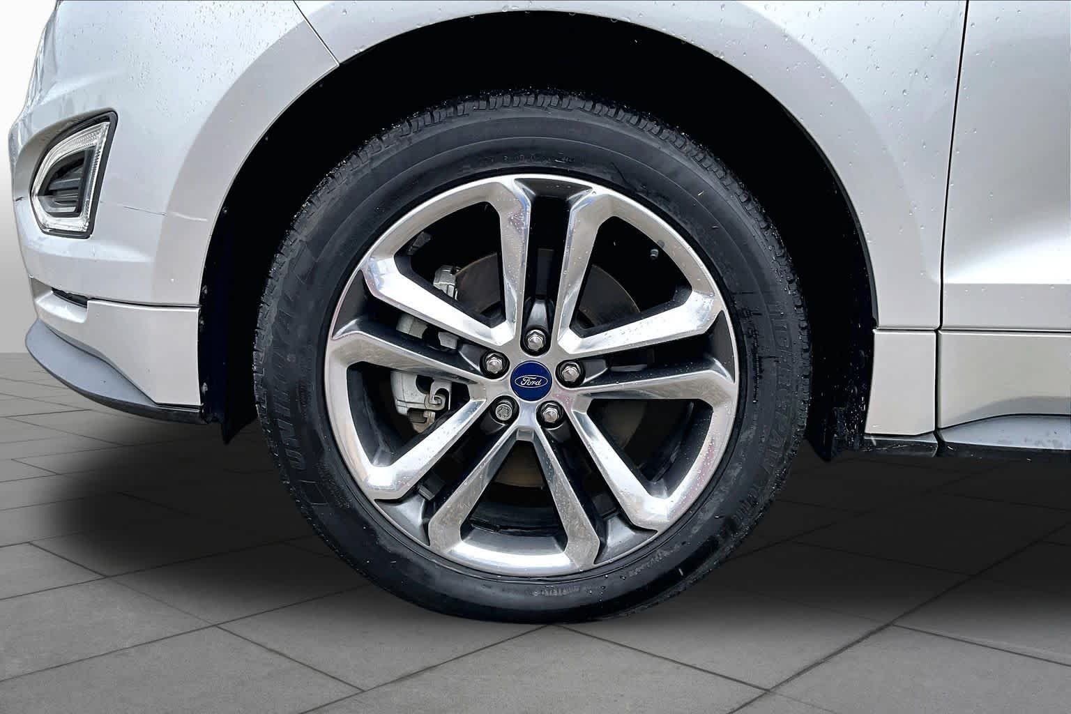 Used 2016 Ingot Silver Ford Sport image 11