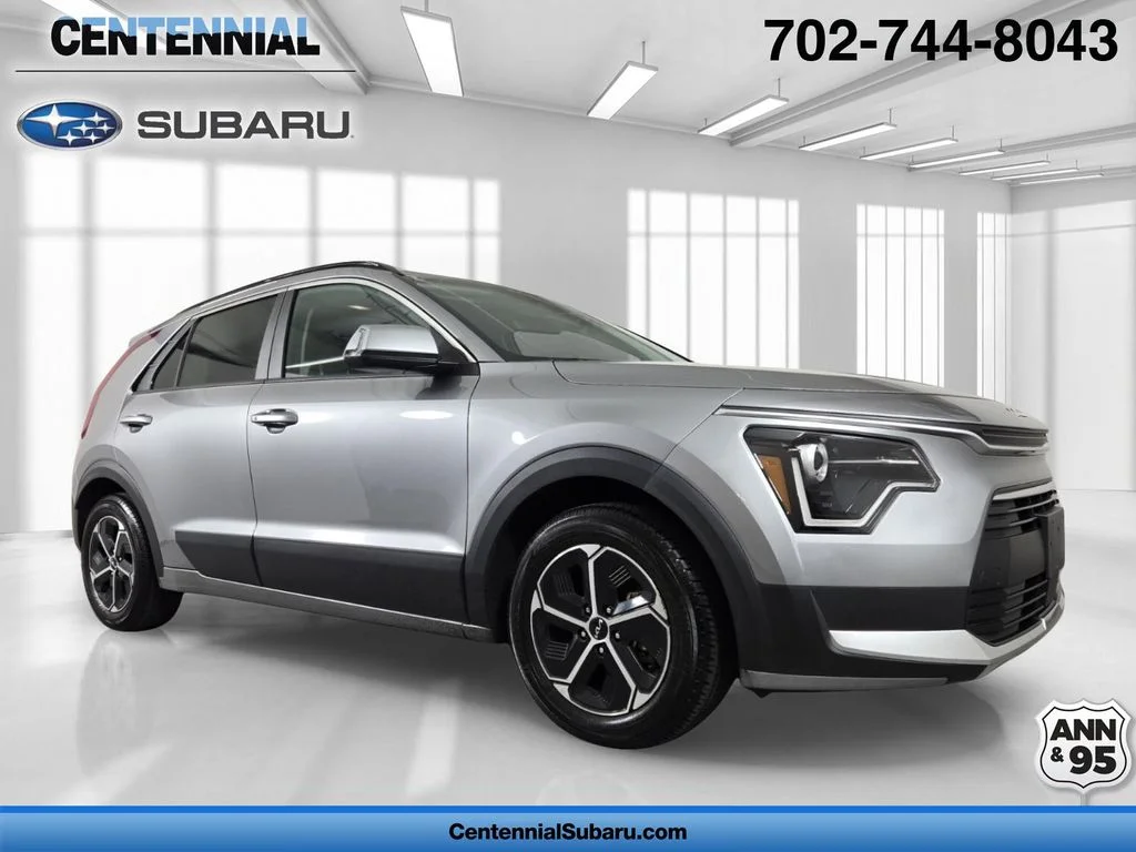 2023 Kia Niro EX HEV's photo