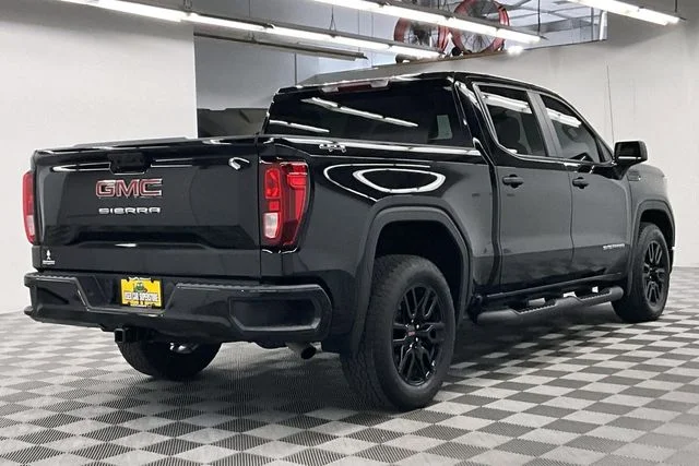 Used 2023 Onyx Black GMC Pro image 13
