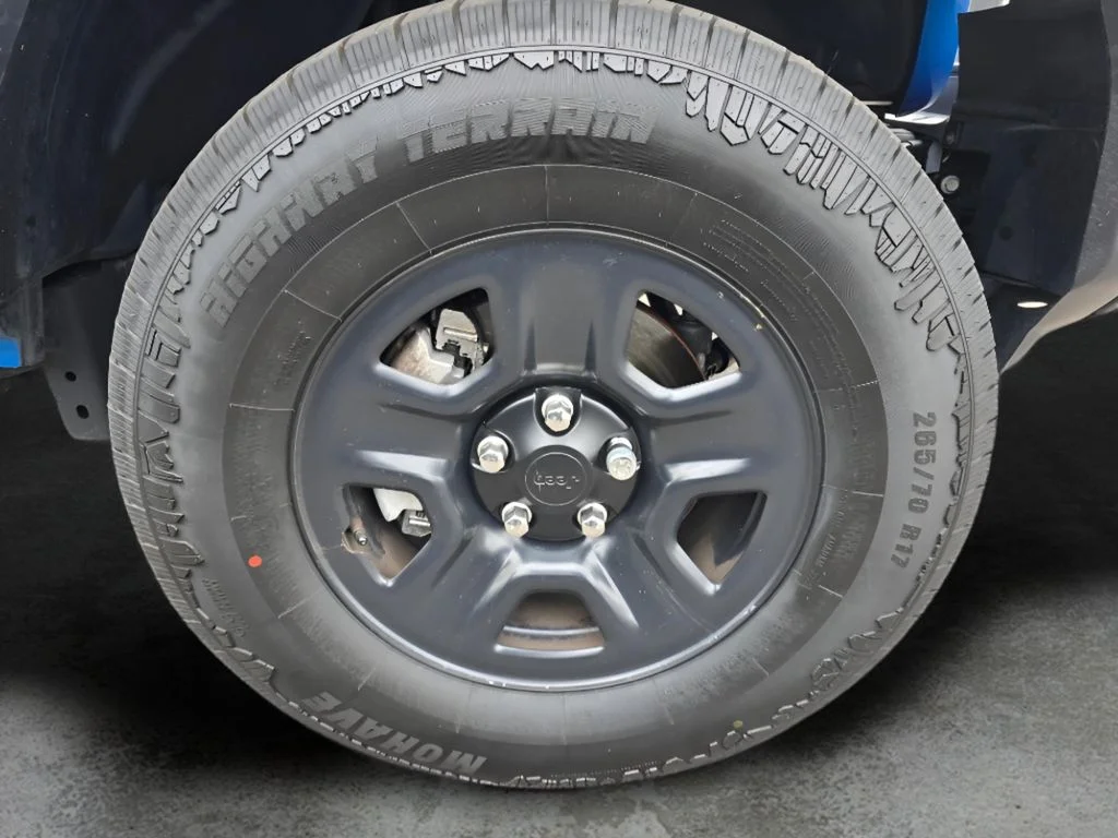 Used 2024 Hydro Blue Pearlcoat Jeep Sport image 18