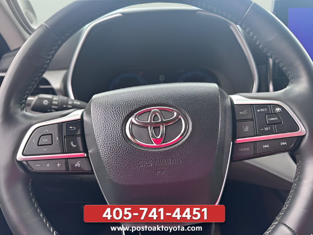 Used 2024 Gray Toyota Platinum image 27