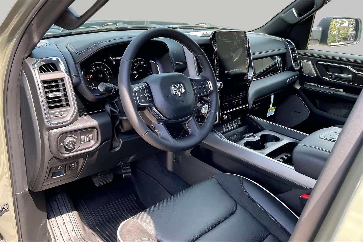 New 2026 Canyon Lake Exterior Paint RAM Laramie image 8