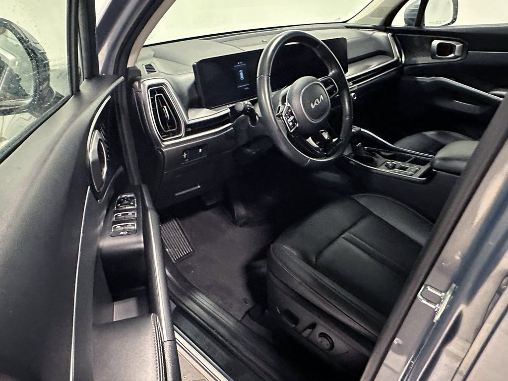 Used 2024 Silver Kia S image 21