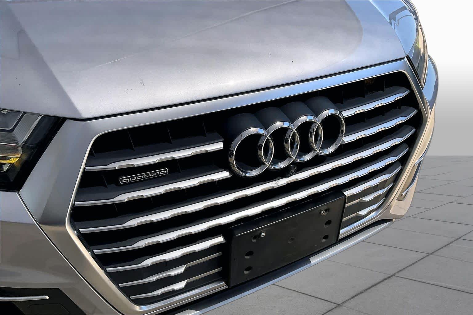 Used 2018 Florett Silver Metallic Audi Prestige image 30