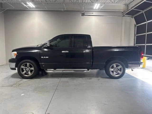 Used 2008 Black Dodge SLT image 10