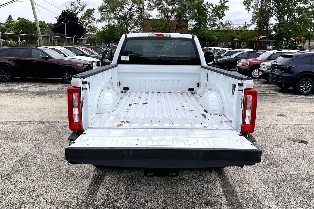 New 2026 Oxford White Ford F-250® XL image 27
