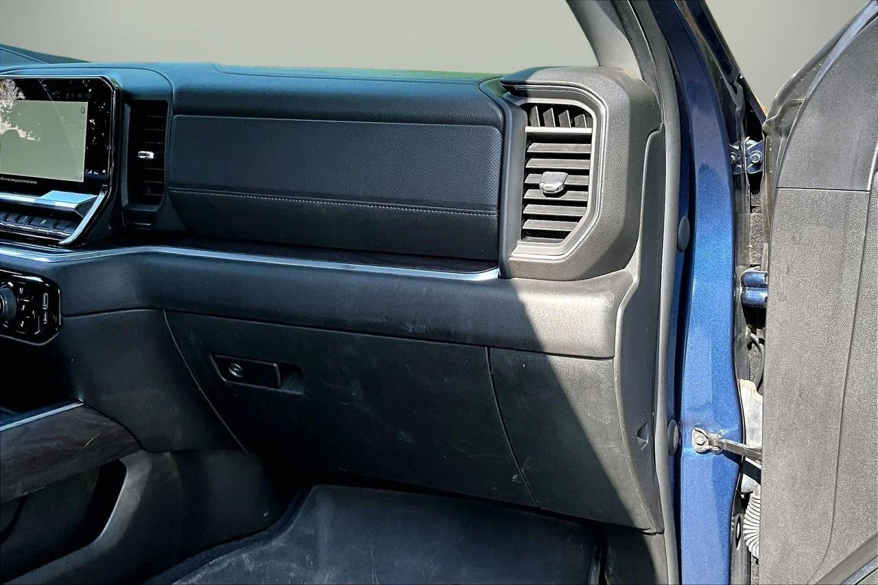 Used 2023 Blue Chevrolet LTZ image 20