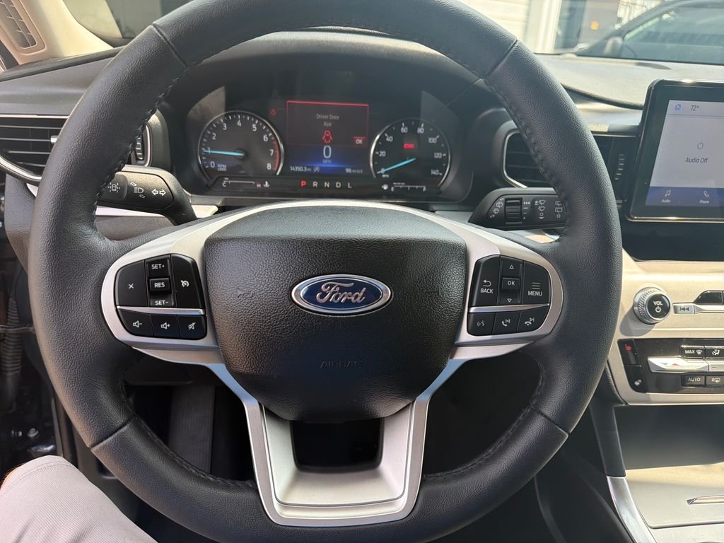 Used 2024 Blue Ford XLT image 17