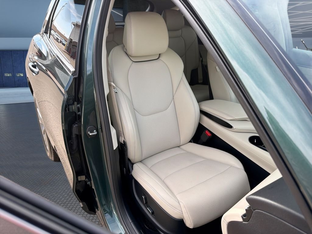 Certified Used 2023 Green Genesis 2.5T image 25