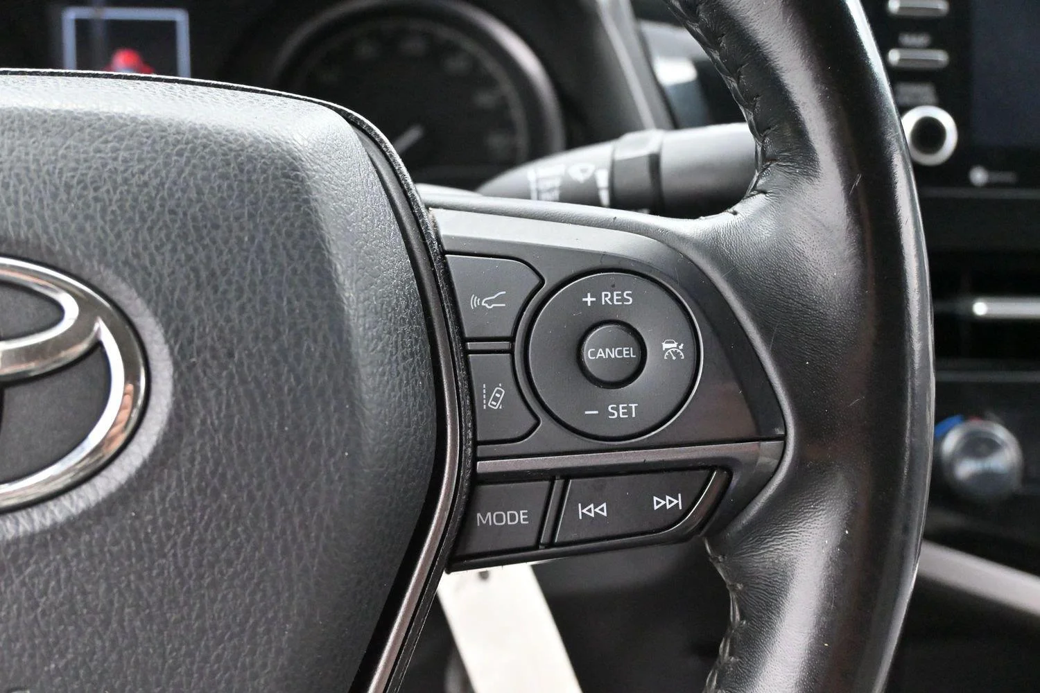 Used 2021 Blueprint Toyota SE image 17