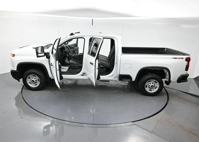 Used 2024 Summit White Chevrolet WT image 35